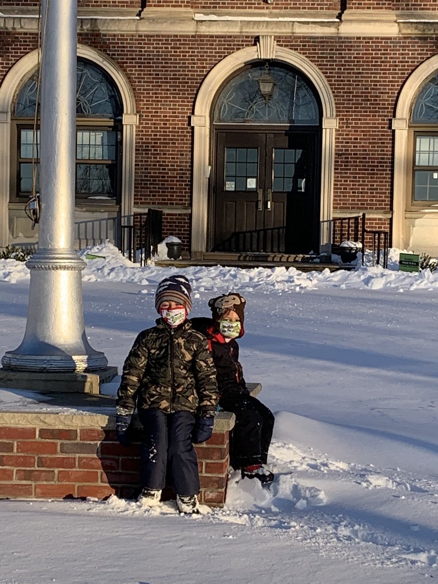FrancescaRegs's tweet photo. Exactly what we needed today! ❄️♥️#Ramseysnowday https://t.co/DGKLPLUa4e