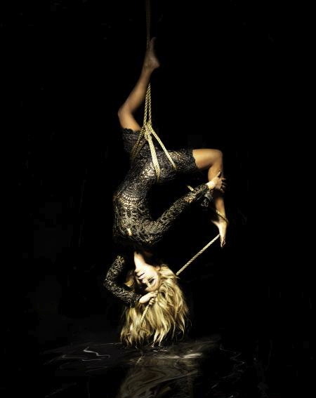rhuancesarr's tweet photo. #tbt @AubreyODay
#BetweenTwoEvils 🖤🖤🖤 https://t.co/MmMrDbNReG
