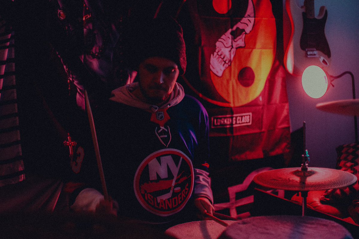 AfloatBand tweet media