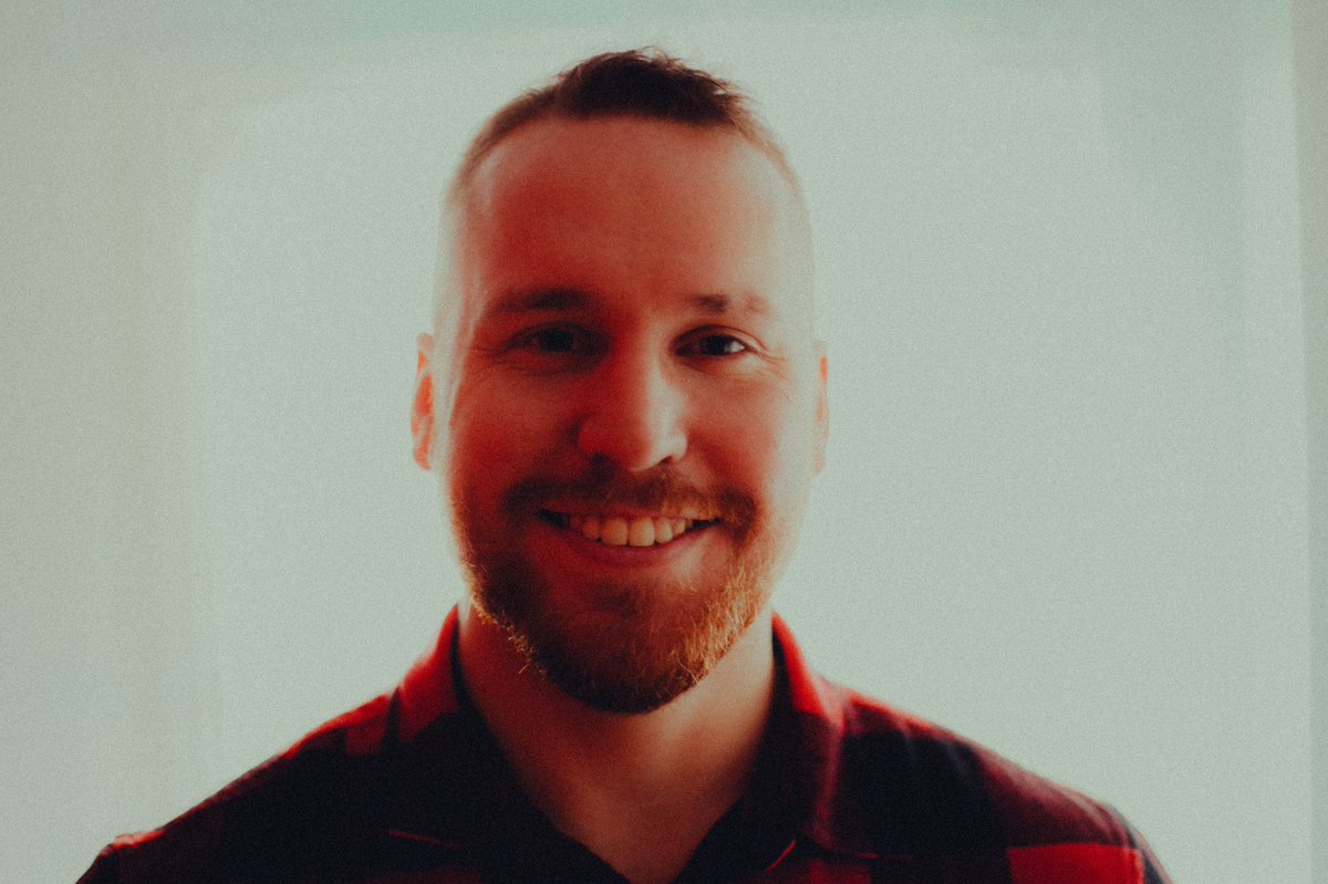 AfloatBand tweet media