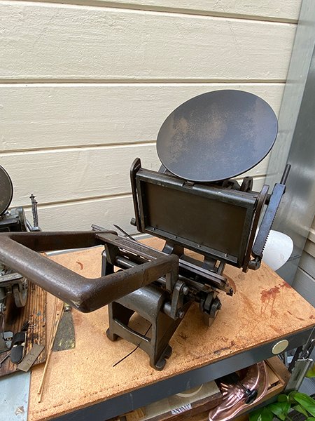 6x10” Kelsey Mercury Model tabletop #letterpress in the Classifieds. In great working condition, no breaks or cracks. Has all components. 2 rollers,
1 chase, some furniture and slugs.
A full mini-press shop! Pickup only in San Francisco, CA. briarpress.org/58067