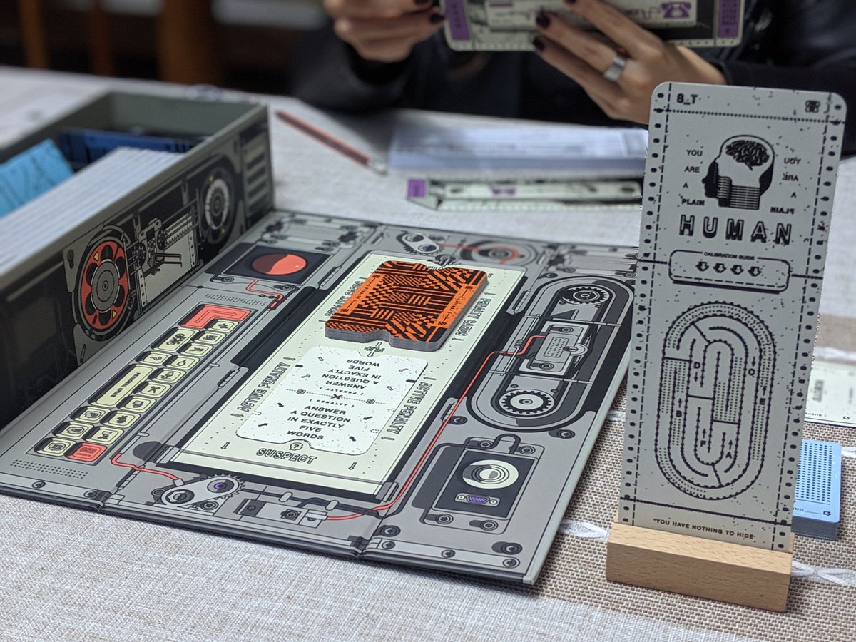 GeekKingCloud's tweet image. I always get away with it 😏🤖

#InhumanCondition #BoardGames