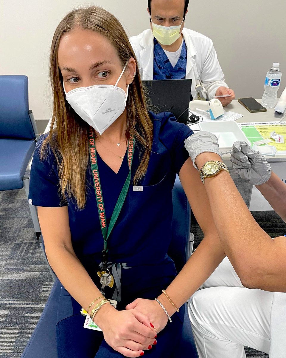 jesshochbergmd's tweet photo. incredibly grateful to have received the @pfizer #COVID19 vaccine @JacksonHealth. no words to describe the excitement + hope that this brings. vaccines save lives &amp; this one brings me one step closer to protecting my family, friends, and patients. trust the science. #IGotTheShot https://t.co/c5mXsyCcDl