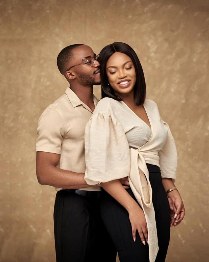 Beanballmedia's tweet photo. My mind is at rest because I found a Home. ❤️😍✨

Bride @rowlackay 
Makeup @oteniaramakeovers 
Planner @saphyrevents

#beanballmediablog #roadtohoneymoon #beanballmediaweddings #preweddingphoto #explore #bride #groom #love #gettingmarried2020 

https://t.co/VzwUVLQJ3Y https://t.co/gWpezYxw4B
