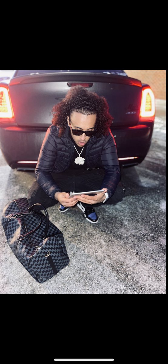 bossman__deee's tweet photo. I CANT NEVER FOLD ON MY GRIND IM SARA SON!!! #RIPBOTHMYSISTERS #SBS #LMFMB https://t.co/jUL89gqOzW