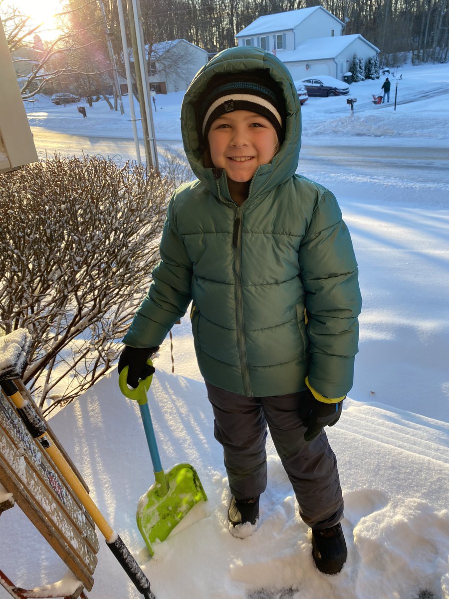 🐾Up ready to shovel before school! #wyproud