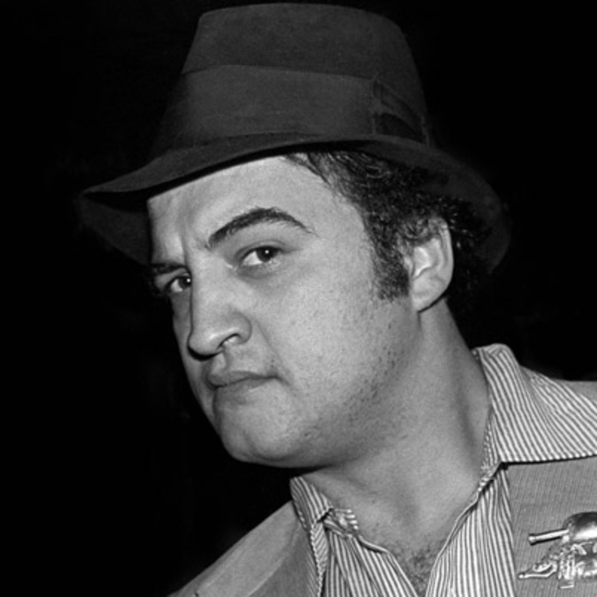 #Jeopardy I just figured out why I dig Brayden so much: his Daily Double squint reminds me of John Belushi. <a href="/Jeopardy/">Jeopardy!</a> #ThrowbackThursday