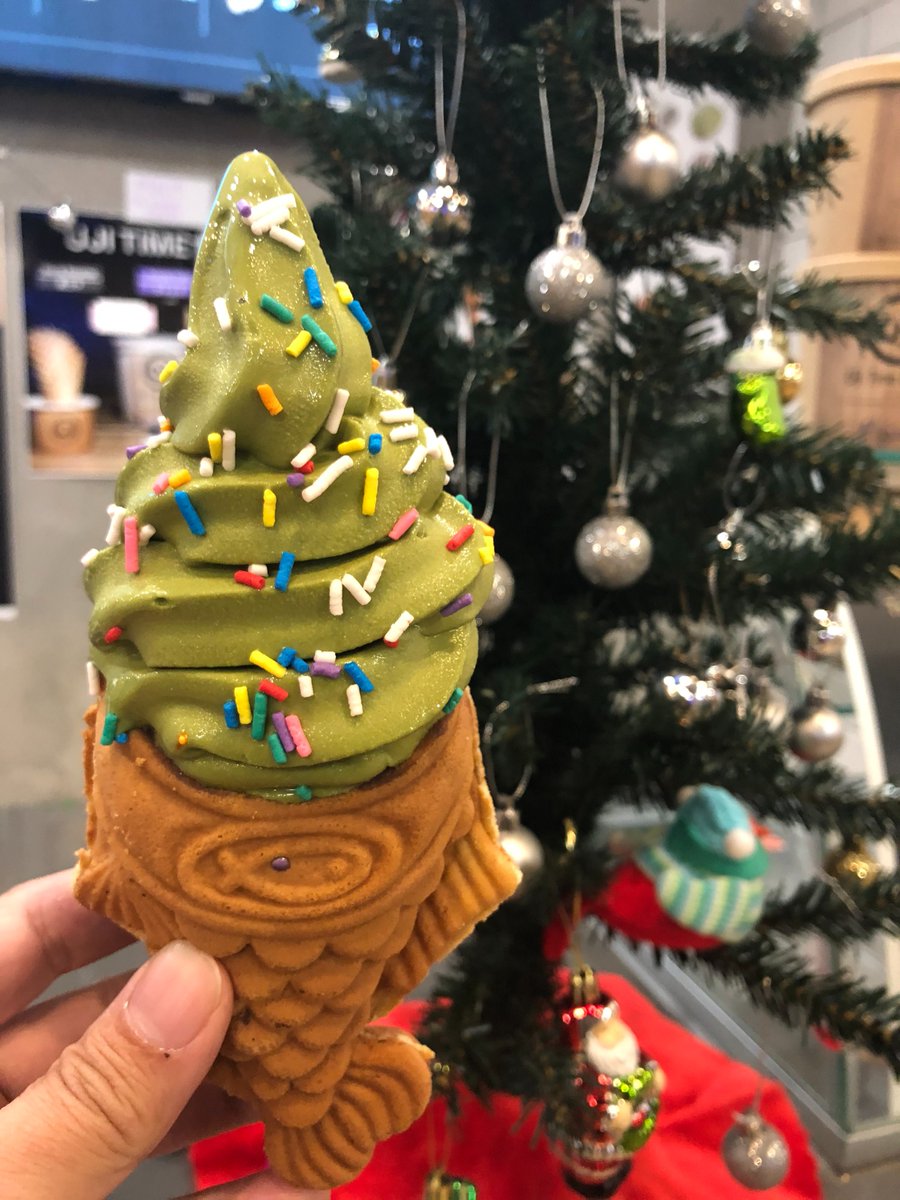 Do you love matcha? Order our popular matcha soft-serve now at any #bayarea location. Only made with #realflavors and #naturalingredients :)
