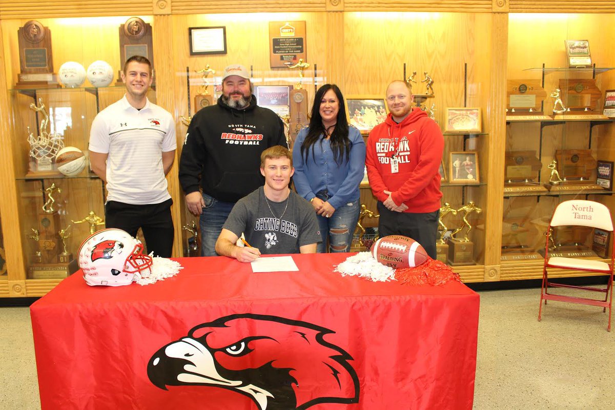 sdbradley07's tweet photo. So proud of this young man. Cheers to your future son. @AshtonB191  signed today to play football with St.Ambrose for college. https://t.co/mW7XYJXbgM
