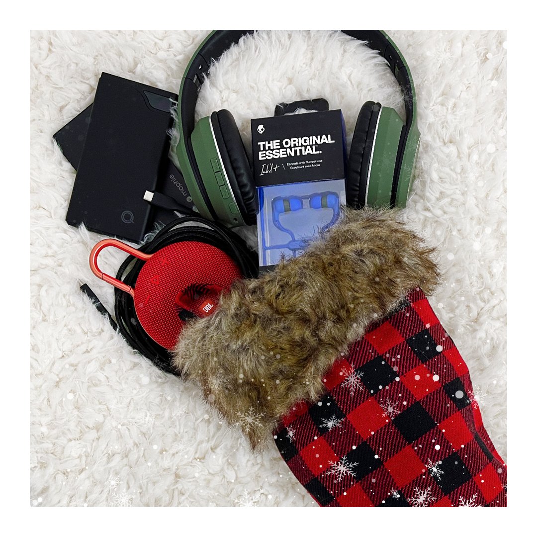 shopalphacomm's tweet photo. 6 stocking stuffers sure to be a hit with your customers! 
#Tech #HappyHolidays https://t.co/Qt7oLxN8ib