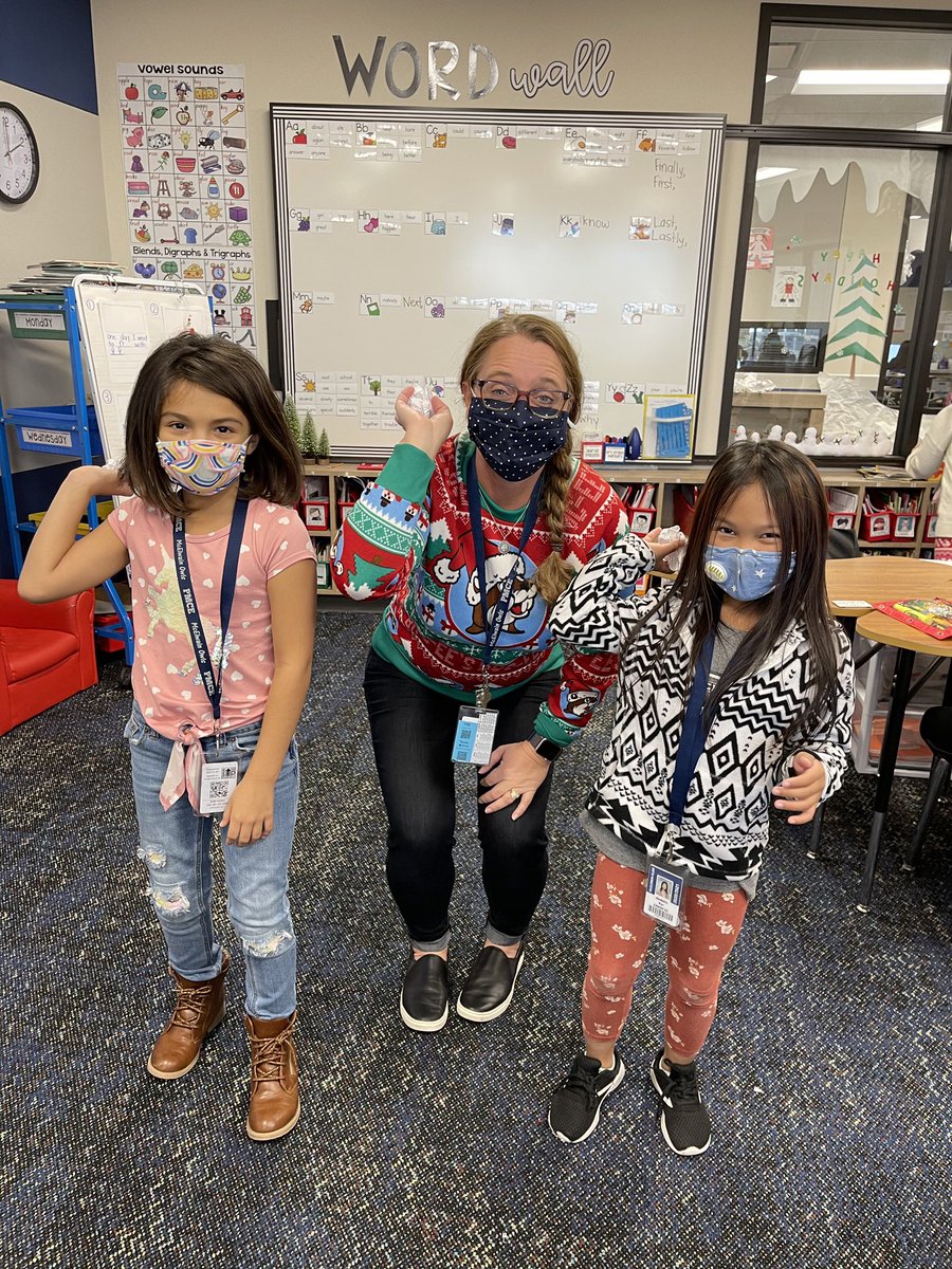 Verb tense snowball fight in <a href="/MrsGiuseppetti/">Stephanie Giuseppetti</a> classroom today! Our group had dance, dancing and danced. So fun! <a href="/KISDMcElwain/">McElwain Elementary</a> <a href="/katyisd/">Katy ISD</a>