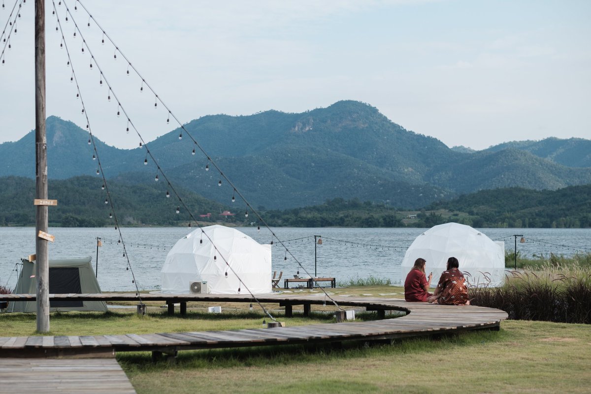 antjourney's tweet photo. ปาท่องโก๋ แคมป์ปิ้ง Campground ใกล้กรุง ที่อ่างเก็บน้ำลำตะเพิน จ.สุพรรณฯ-กาญ
ราคาเต็นท์โดม 1,800 บาท (รวมอาหารเ���้า)
นำเต็นท์มาเอง คนละ 200 บาท
มีอาหาร เครื่องดื่มขาย พาย Sup ฟรี คายัคฟรี @Review_Thailand #ReviewThailand #Campground #ลำตะเพิน https://t.co/U5SHlNVRSH