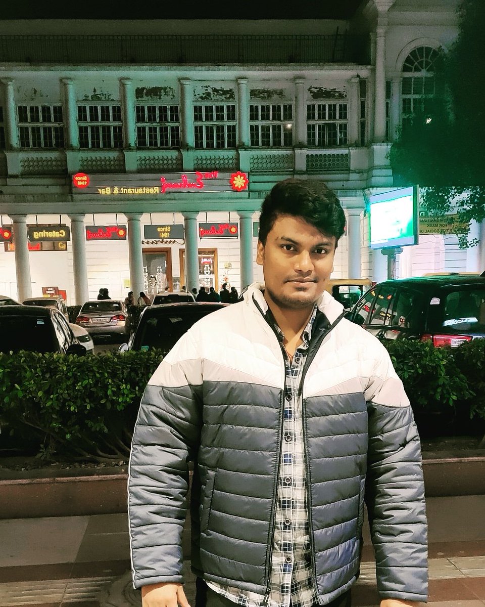 gaurav_sanyal07's tweet photo. कानून गया तेल लेने पहले मेरा CP में जो 2000 का चालान काटा उसका पैसा वापिस कर।
#Tuada kutta Tommy sadda kutta kutta?
पब्लिक प्लेस पर तुम बिना मास्क के भाषणबाज़ी करो,किसान आंदोलन करें लेकिन एक इन्सान CP में सेल्फी भी ना ले?🙄
1 मिनट के लिए मास्क हटाया था, NDMC ने चालान काट दी https://t.co/5NIuIgiE1h