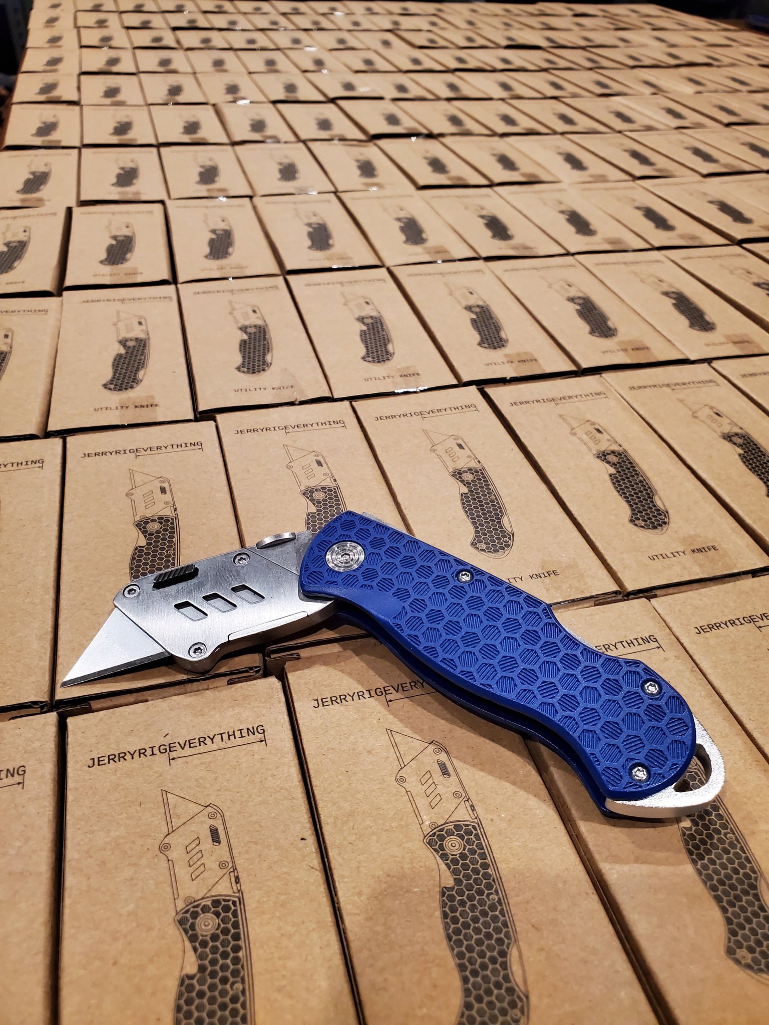 JerryRigEverything on Twitter "Shipping tomorrow. Count your fingers