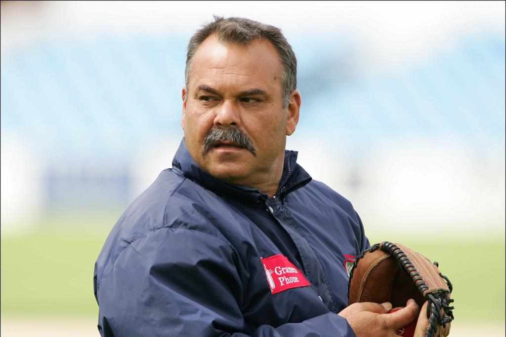 ICC's tweet photo. 💬 "Dav is looking forward to the new challenge with a bunch of young talent of Nepal."

Dav Whatmore has been appointed as the new head coach of Nepal 🇳🇵 https://t.co/4e6HSzH2V7