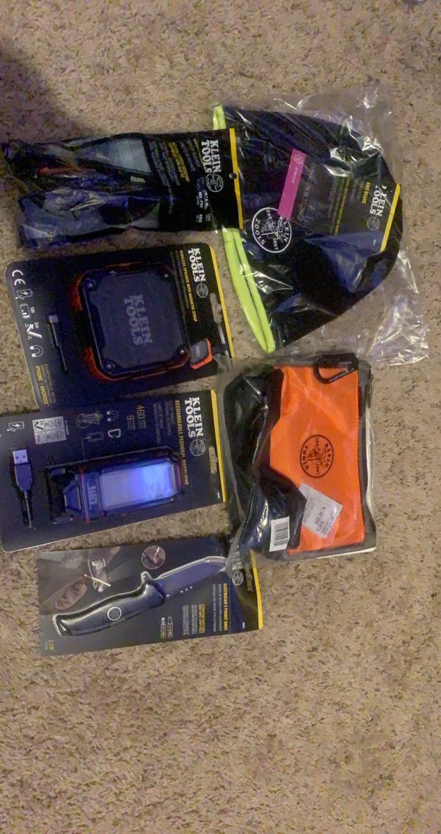 CameronCarney17's tweet photo. Huge shoutout to @SlaveToTheCorps for the badass gear! Thanks for your support to the trade! https://t.co/e8ZvnXvO7Q