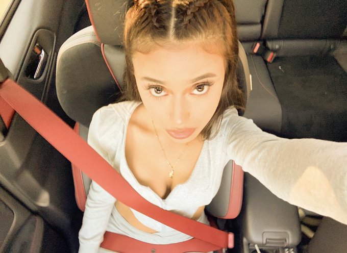 Watch YL's leaked NSFW photo on TwXstars