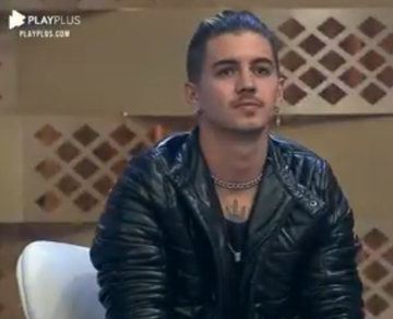 EpfVEfYUwAAI2yT?format=png&name=360x360