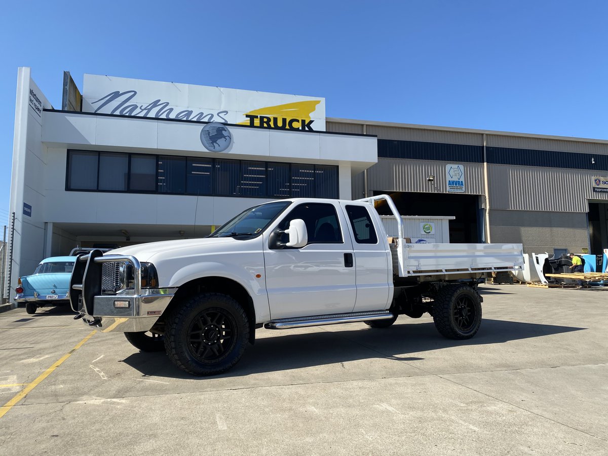 #Repaint Red to White #FordF250 #NathansSmash #quality #PPG #Refinishing #Spraypainting