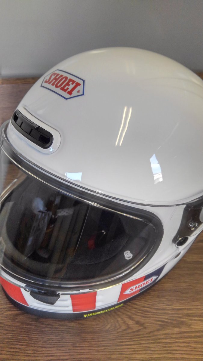 すらくす Pa Twitter 何が泣かせるってビンテージshoeiロゴと 正面から見たときのストンと垂直に落としたシェルの角度 全方位見てもカッコいい上に 殆ど文句無しのヘルメットなんて初です