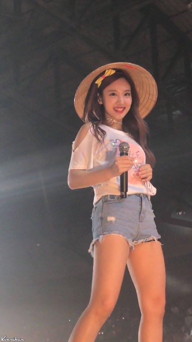 how im nayeon looks in real life; a thread