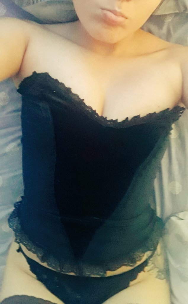 LittlieFoX's tweet photo. A nada de los mil 😍 con el ultimo regalito pensé que ya lo íbamos a superar💔 no les gusto?😥
Vamos sigan me para subir cositas ricas 🙊 https://t.co/kTHocepwel