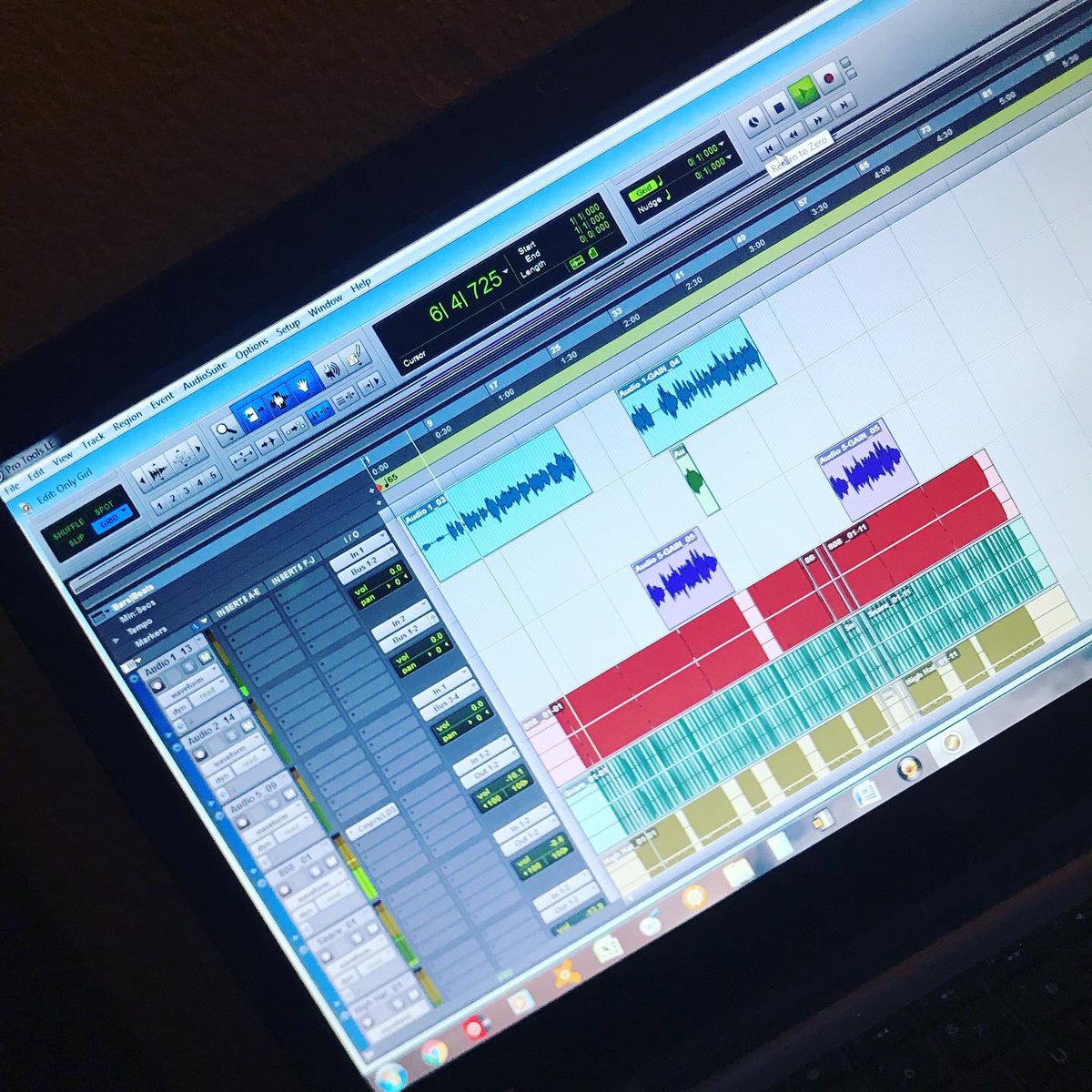 DionAnthonySing's tweet photo. Got another one mixed for the album 🔥⭐️⭐️⭐️⭐️⭐️ https://t.co/QR76dsapNa