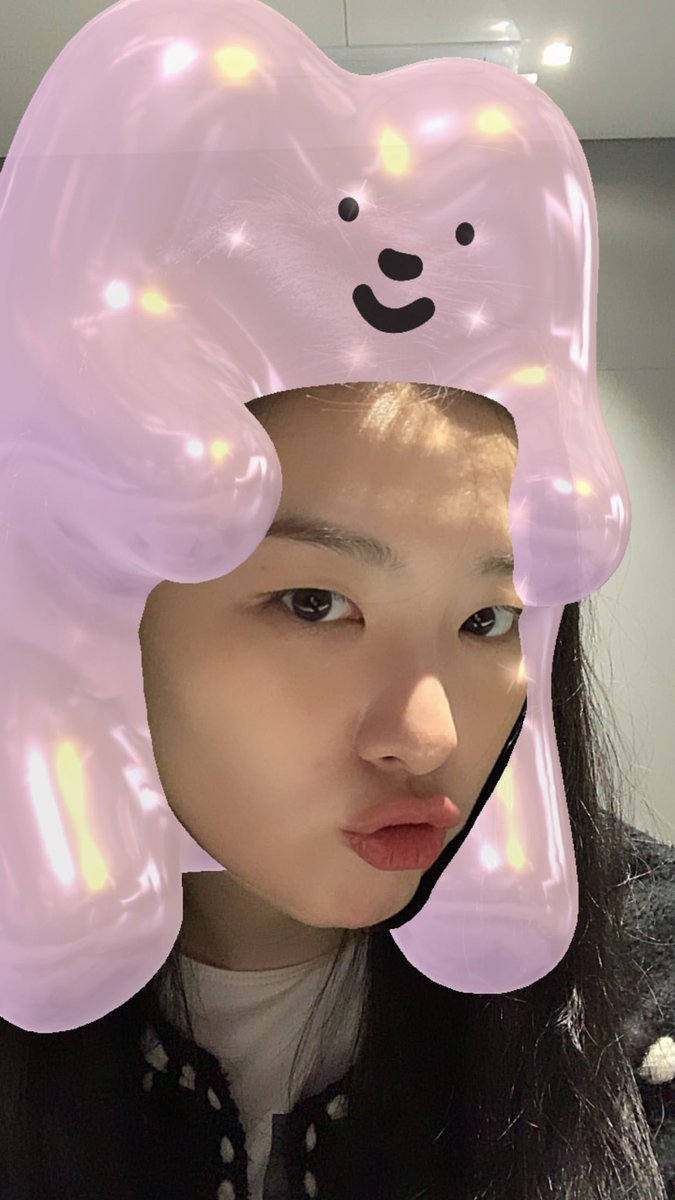 seulgikins's tweet photo. Tell me who is the cutest bear alive and why is it Kang Seulgi? 🧸 https://t.co/fBFxxGKe5H