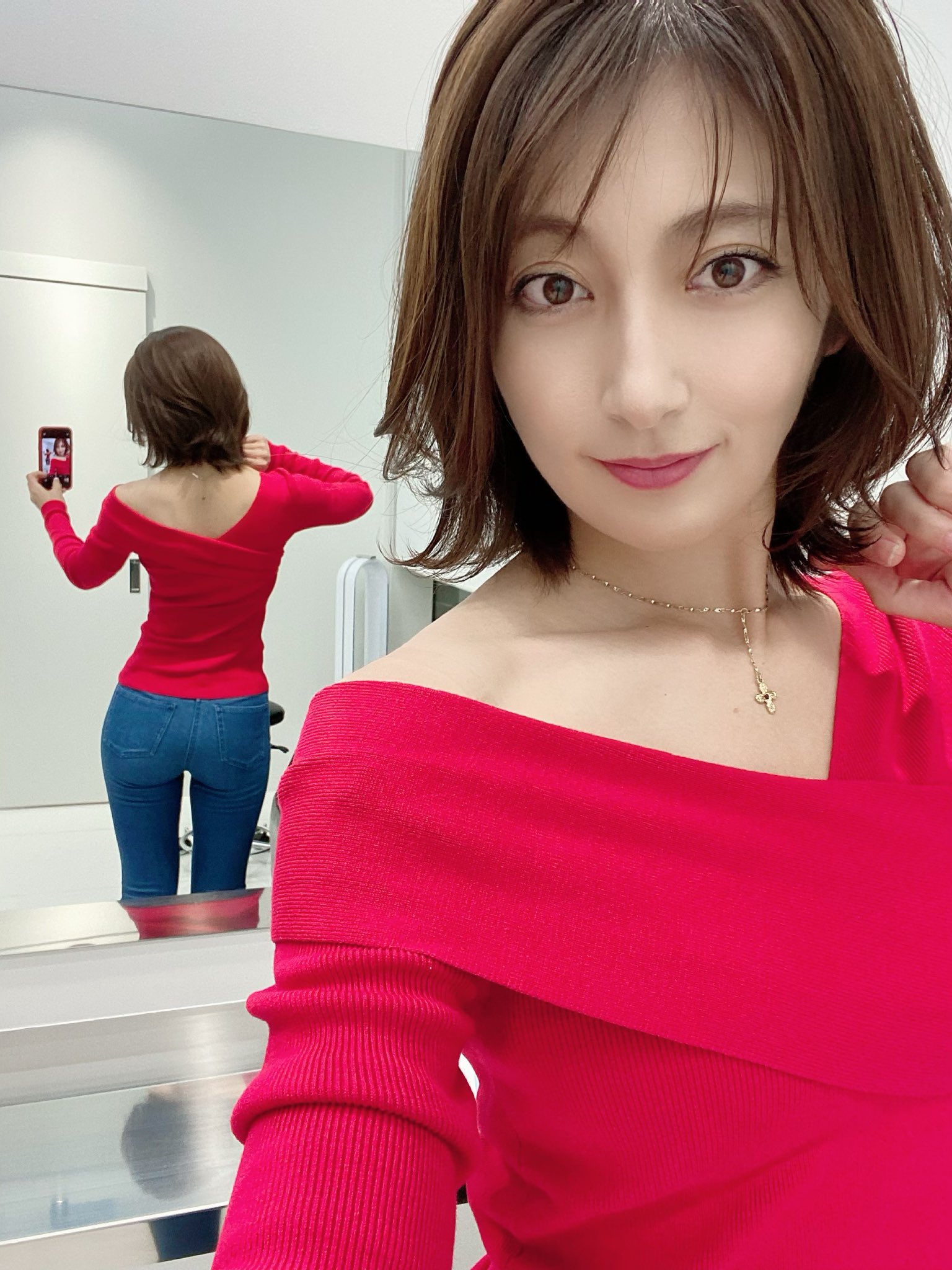 Twitter 上的 イチ 熊田曜子 グラビア現役時代から変わらずクビレが凄くて惚れ惚れしちゃう 高校生の頃から熊田曜子のクビレに惚れて見てきたから断言するけど 本当にあまり変わってない すごい T Co Ayvvgplae0 Twitter