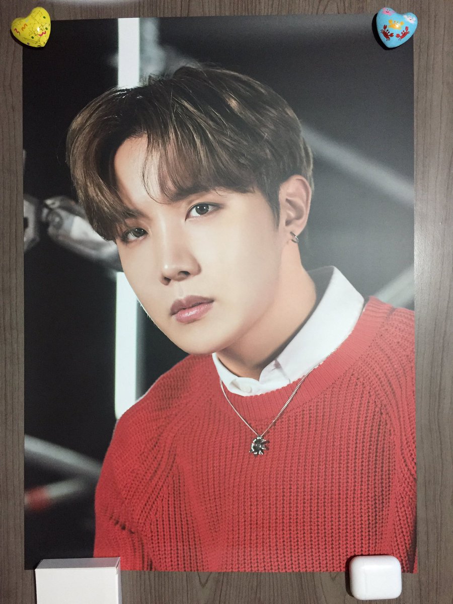 StarlingBTS's tweet photo. Selling ON:E Posters Individually (USA) $20 each 
Shipping +$5 In Tube Includes Tracking and starts on 12/23/2020 DM Me!😊
#bangtan #btsmerch #kpopmerch #btsposter #kpop #KPOPSELLING #bangtanmerch #kpopstore #btsphotocards #kpopposter #kpoptrade https://t.co/TQNMoFQWGO