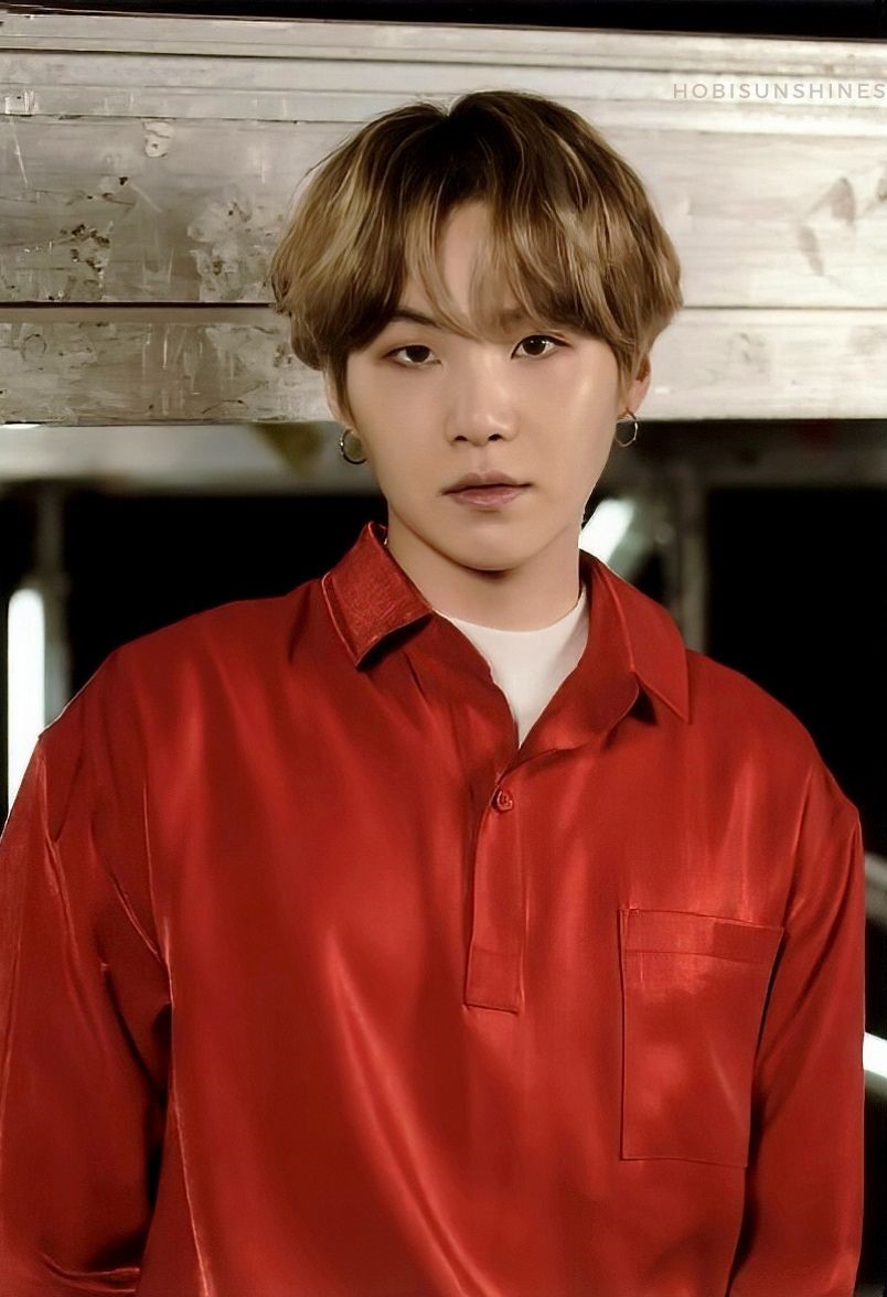 hobi_sunshine13's tweet photo. [scan] MOTS ONE mini photocard SUGA

#btslifegoeson #btsdynamite #btsmagazine #BTS #BTSARMY #RM #NUMJOON #JIN #SUGA #JHOPE #HOBI #HOSOEK #JIMIN #V #TAEHYOUNG #JUNGKOK #JK  #BTSPICTURE #mapofthesoulone #btspics #MOTS #MOTSONE https://t.co/cnYol8jnTu