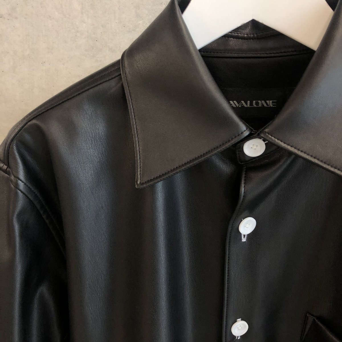 MT_HARAJUKU's tweet photo. <AVALONE>

S/L 80s SHT
color:Black
29,700円(tax in)

#avalone 
#monkeytime
#beautyandyouth
#unitedarrows https://t.co/1MOl3pq6JE