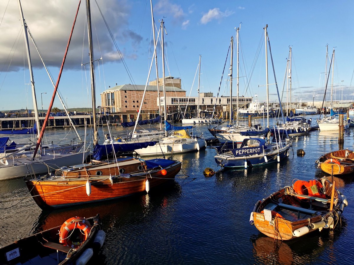 CazR1chards's tweet photo. @coastmag Gotta be my home town...@WeySoHo @WeAreWeymouthUK
#coastalliving #harbourlife #riverwey #weymouth #dorset #coasthour https://t.co/jwWeXvta7c
