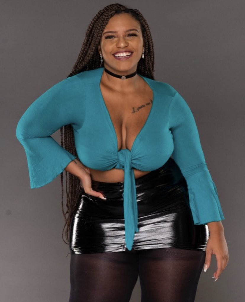 Zzzmeajude's tweet photo. EU ME SINTO REPRESENTADA SIM!

 #TheVoiceBrasil #AFazenda #JojoCampeã https://t.co/1sYFqzkfPD