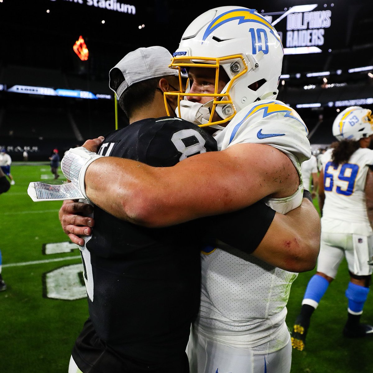 chargers's tweet image. #ProDucks 💚💛