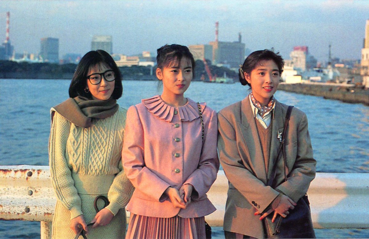 君の瞳に恋してる が見たくなった。大学生の瞳、フリーターの麻知子