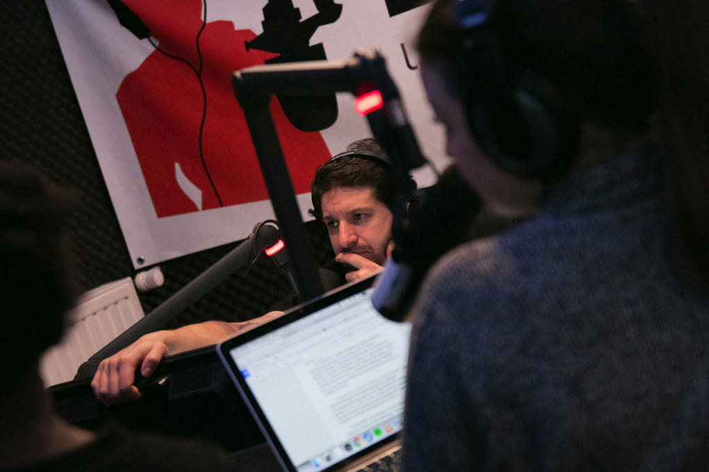 Zehub's tweet photo. Vendredi, une #radio strasbourgeoise diffusera #FIP #Strasbourg toute la journée sur ses ondes
Pour soutenir l’#antenne #locale de FIP et les #fipettes pour leur dernier jour d’antenne, #RBS bouleverse sa programmation
https://t.co/vKsksYLKtl https://t.co/WVHS4ug6Wy