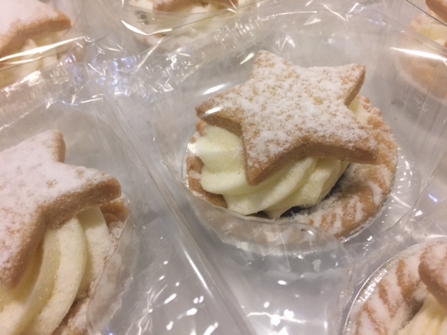 Who's tried our deliciously festive Viennese or brandy butter mince pies?