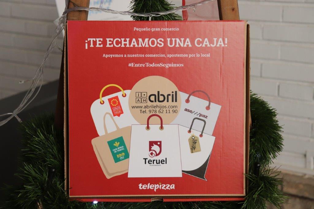 SolucionesAbril's tweet photo. Estas Navidades para celebrar con tu familia y amigos gracias a @TelepizzaTeruel  y @Asempaz #teechamosunacaja  #apoyocomerciolocal https://t.co/cyMw63nvS9