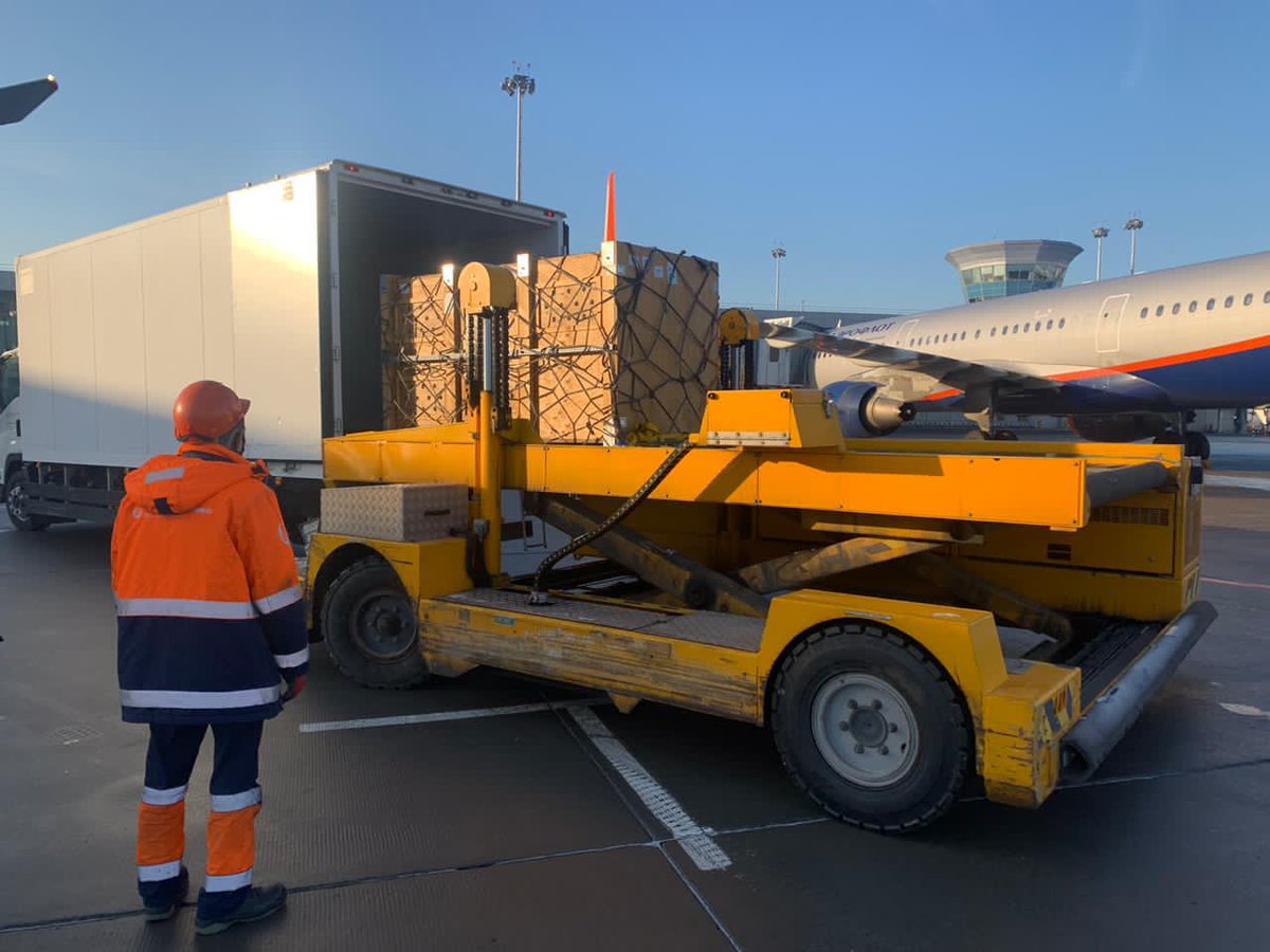 svo_airport's tweet photo. SVOinfo. Настоящий тигр в #Шереметьево.
—
Несколько дней назад основной грузовой терминал нашего аэропорта «Москва Карго» принимал необычного гостя: https://t.co/WCrYdkDzUp
#SVOinfo #SVO #Sheremetyevo #MoscowCargo #МоскваКарго #svomoscowcargo https://t.co/vvsvCK5VTl