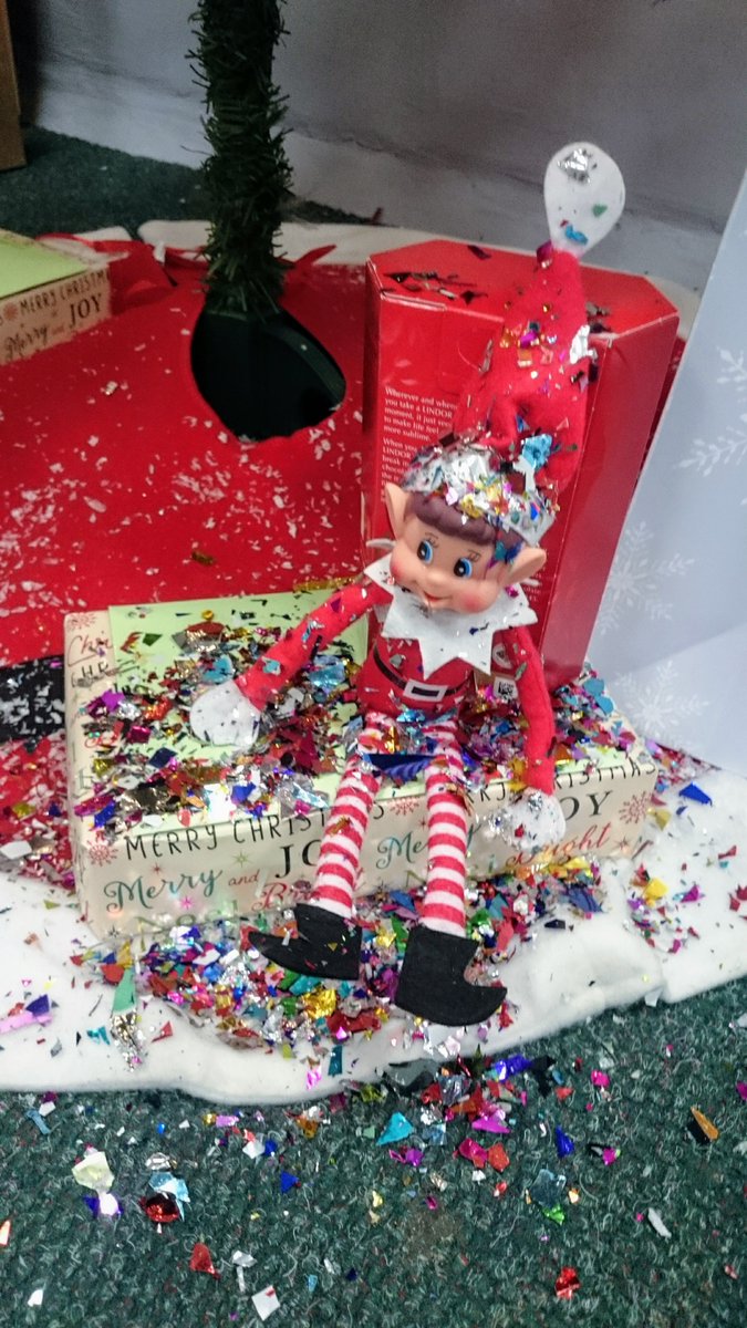 njsrs's tweet photo. Our class elf decided to add a little sparkle to the last day of term (luckily, our Crew didn't seem to mind). We hope you all have a magical Christmas and we look forward to seeing you in the new year! 😊 https://t.co/Drr9isNIo8