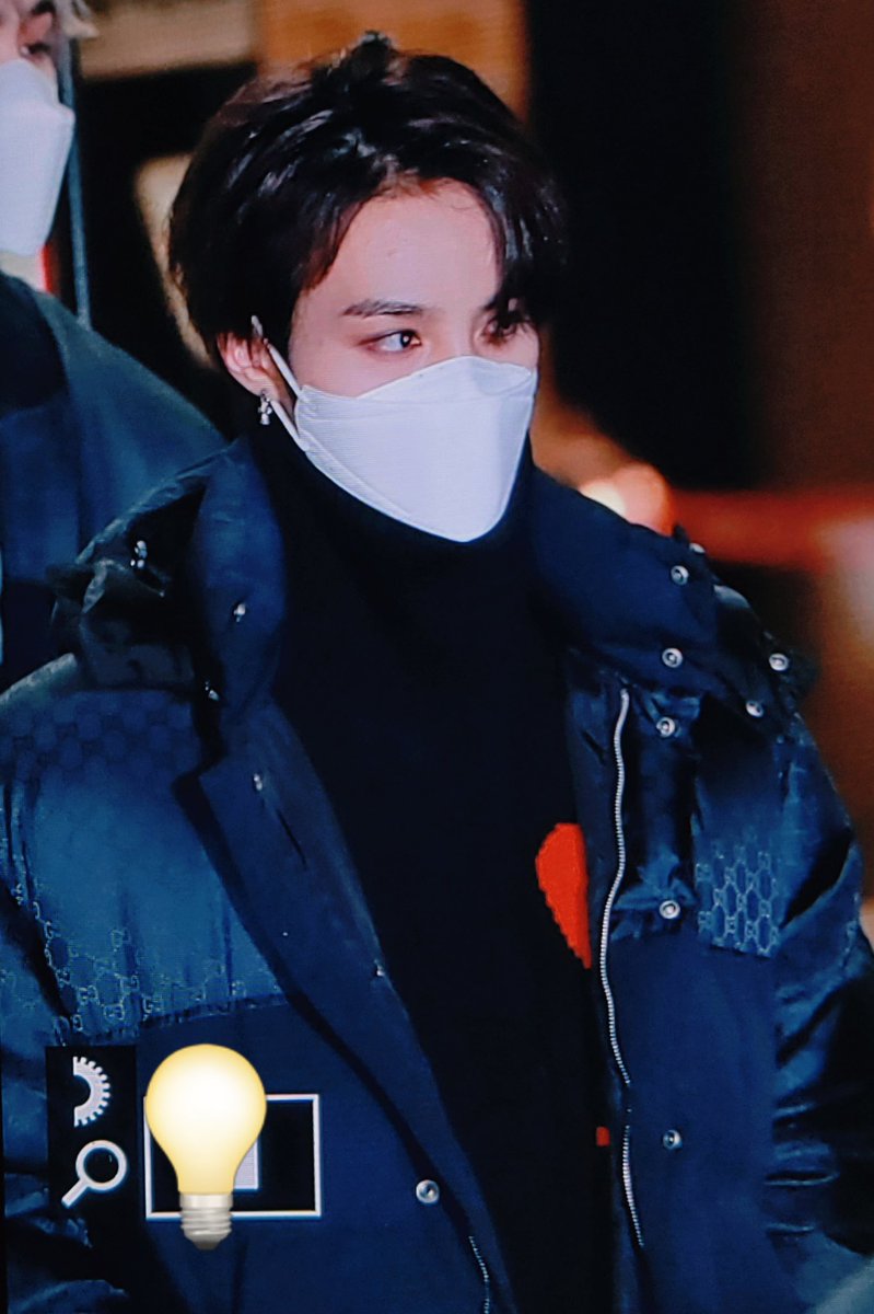 CharmLamp1010's tweet photo. 201218 KBS 퇴근
💨
#YANGYANG    #刘扬扬    #扬扬 #양양   
#WayV     #威神v #NCT2020    #NCT https://t.co/GMgWtBsJUJ