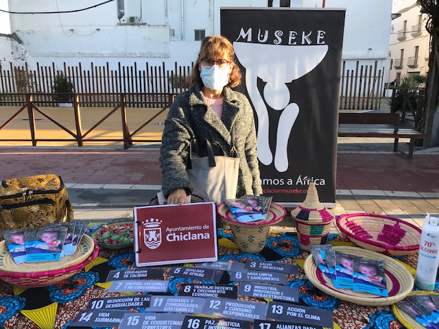 El 15 de diciembre, Museke estuvo con una mesa informativa en la Plaza de las Bodegas en la localidad de Chiclana de la Frontera, ofreciendo a la población información sobre actividades de Museke en Ruanda, y la relación que tiene con los Objetivos de Desarrollo Sostenible.