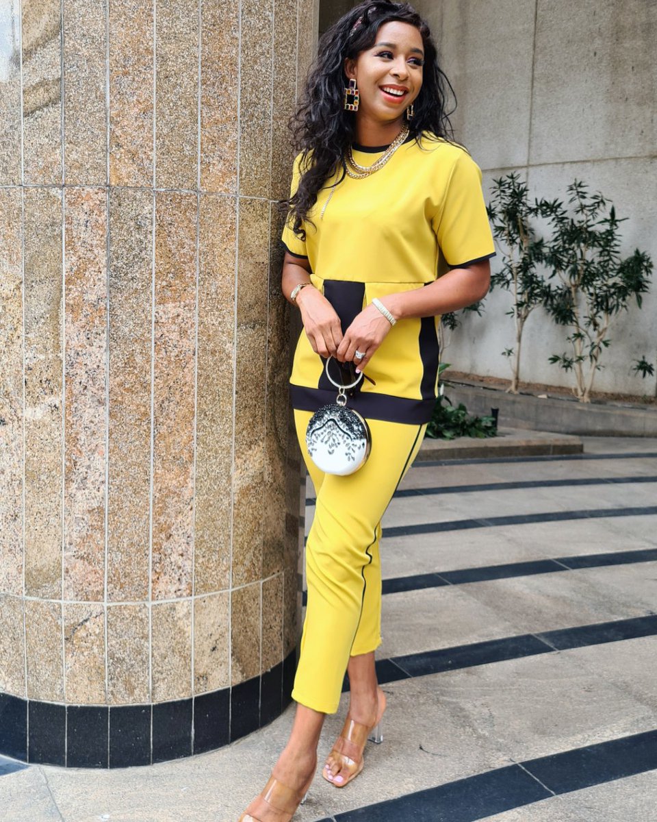 pamelaifeneme's tweet photo. Mellow Yellow 💛
Set @jidekaofficial https://t.co/8f3pa5i8qi