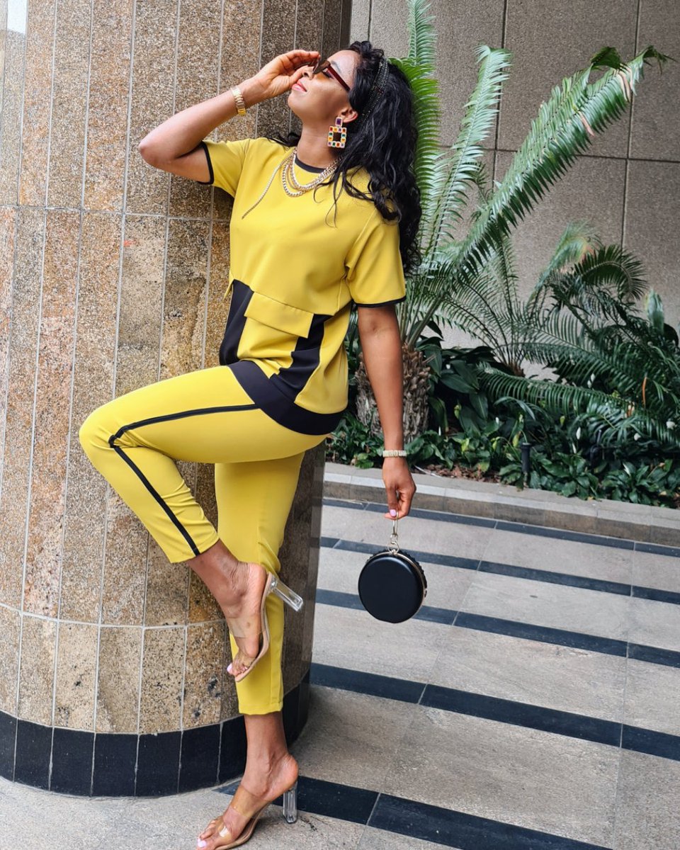 pamelaifeneme's tweet photo. Mellow Yellow 💛
Set @jidekaofficial https://t.co/8f3pa5i8qi