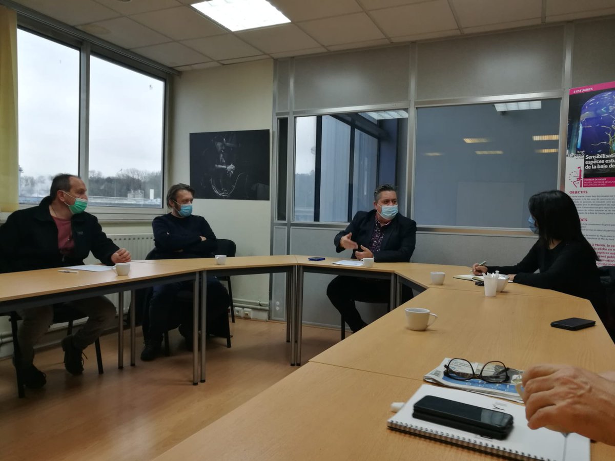 Bloom_FR's tweet photo. [THREAD] 1/5. Le 17 déc. 2020 à Boulogne-sur-mer, BLOOM participait à une rencontre avec @KarimaDelli, @PintoStephane1 et Olivier Leprêtre sur les enjeux sociaux, économiques et environnementaux d'un #Brexit sans accord. https://t.co/LU5pA8O2yL