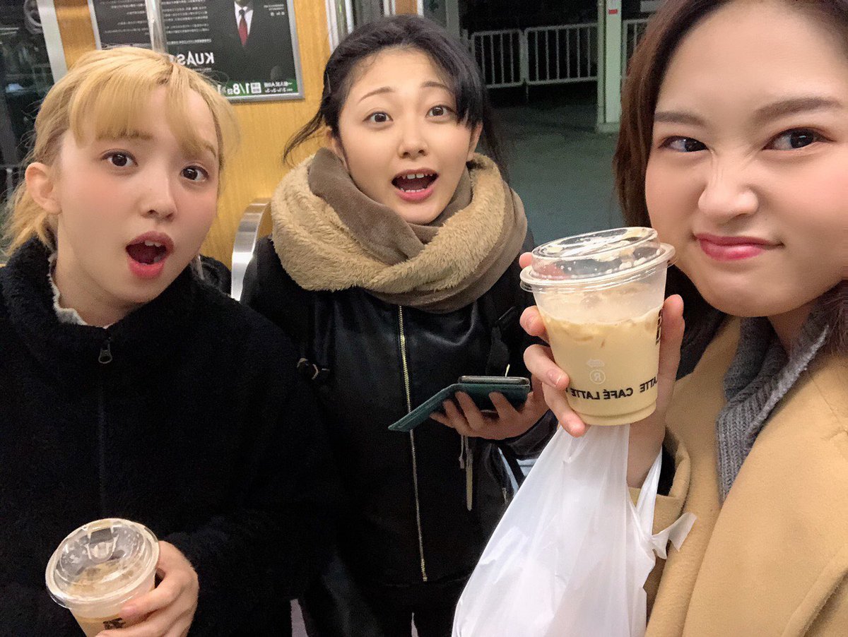 Fujii__Akiko's tweet photo. 去年の今頃。
好きな人達にも大好きな場所にも
なかなか会えなくなってしまった。
来年か再来年には会えるのかな。
誰かとご飯たべたりハグしたり
いつも当たり前にやってたことが
また出来るようになって欲しいなぁ。 https://t.co/56xmmHhcDx
