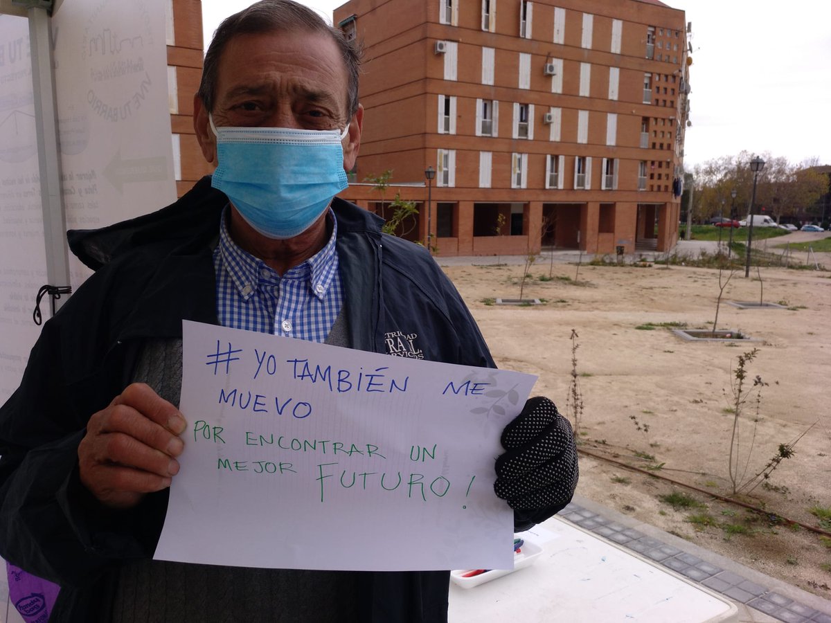 ¿y tú? ¿también te mueves por el #DiaInternacionalDelMigrante ? apoya la campaña #yotambiénmemuevo subiendo tu fotografía #Desmontandotópicos <a href="/JMD_villaverde/">Distrito de Villaverde</a>