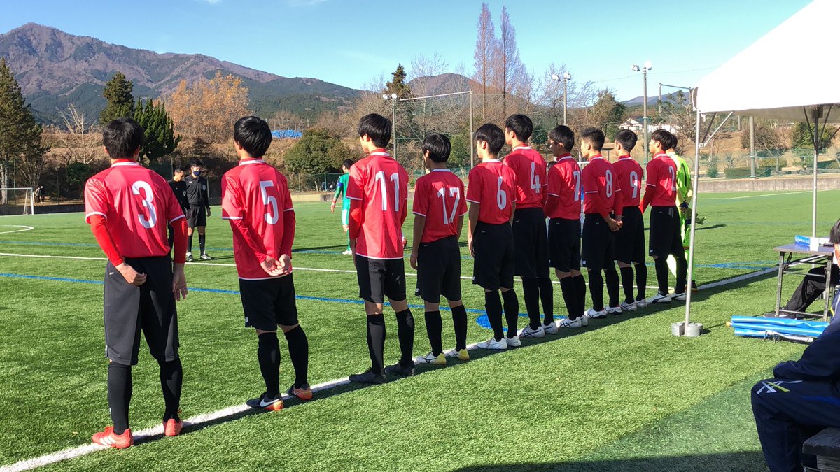 松江高専サッカー部 全国高専大会 Vs 近大高専 0 2 1回戦 敗退となりました 近大高専さんありがとうございました 優勝に向かって 突き進んでください 今まで応援してくれた松江高専の皆さんありがとうございました 最後に大会の運営をして頂いた