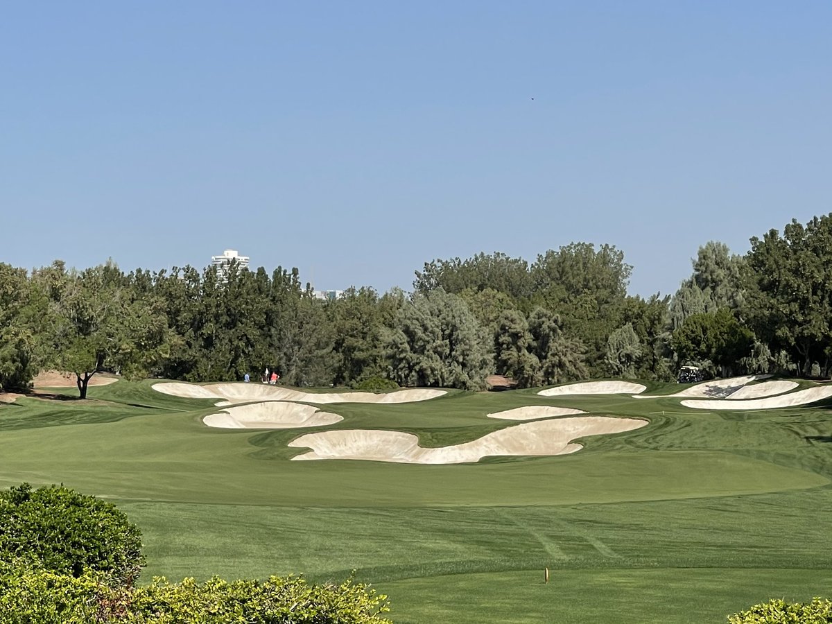 A wonderful first round of golf in the UAE  <a href="/JGEGolf/">Jumeirah Golf Ests.</a> with <a href="/CDWCorp/">CDW Corporation</a>  Middle East and Africa MD Matt Slorick and friend’s.  Have to admit the back 9 was brutal! A very enjoyable day!